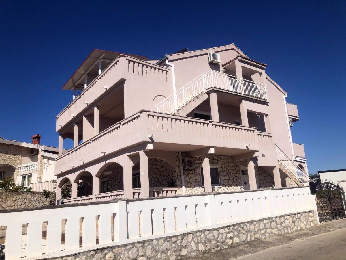 Apartments Villa Zdrava Trogir Bagian luar foto