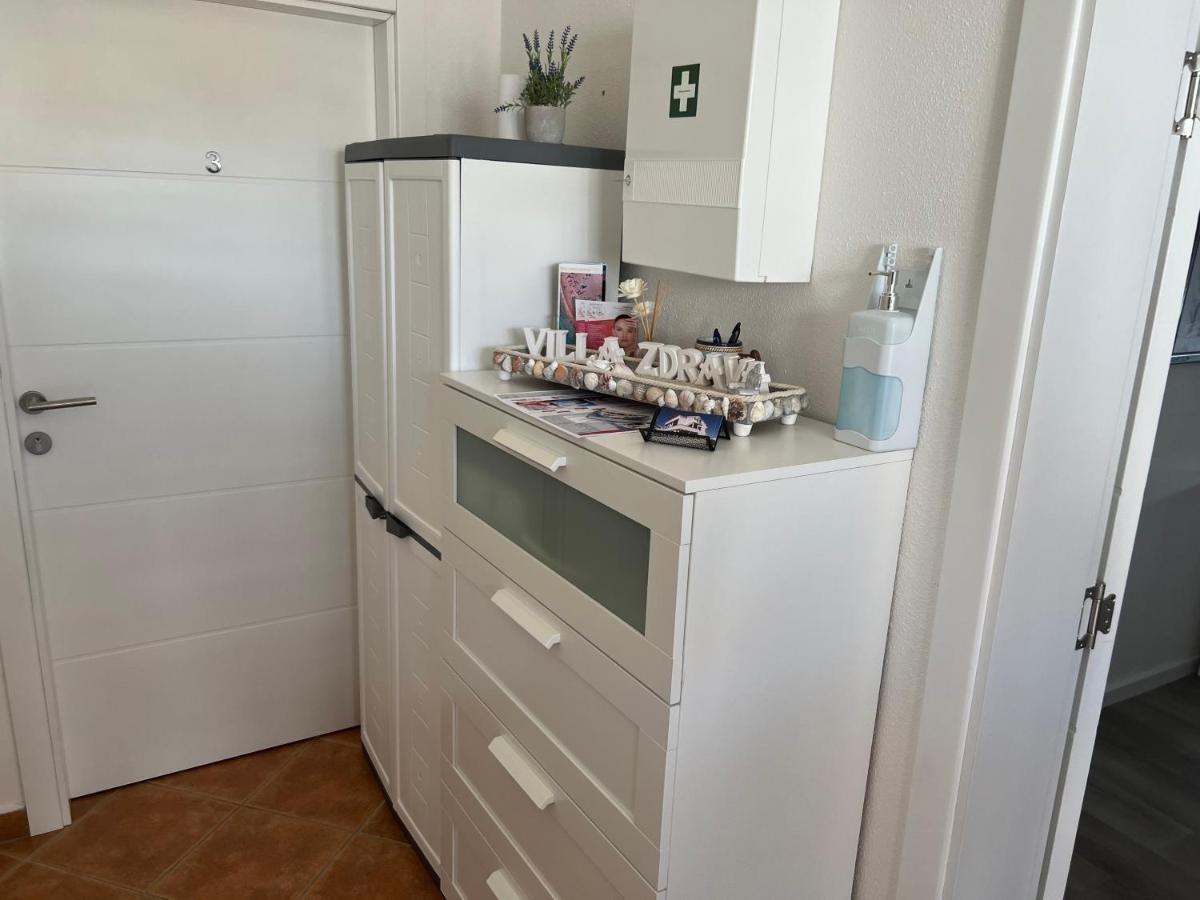 Apartments Villa Zdrava Trogir Bagian luar foto