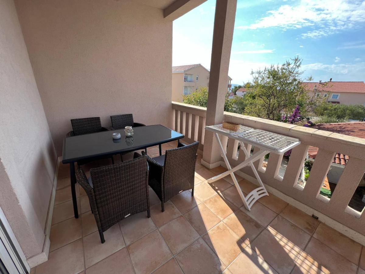 Apartments Villa Zdrava Trogir Bagian luar foto